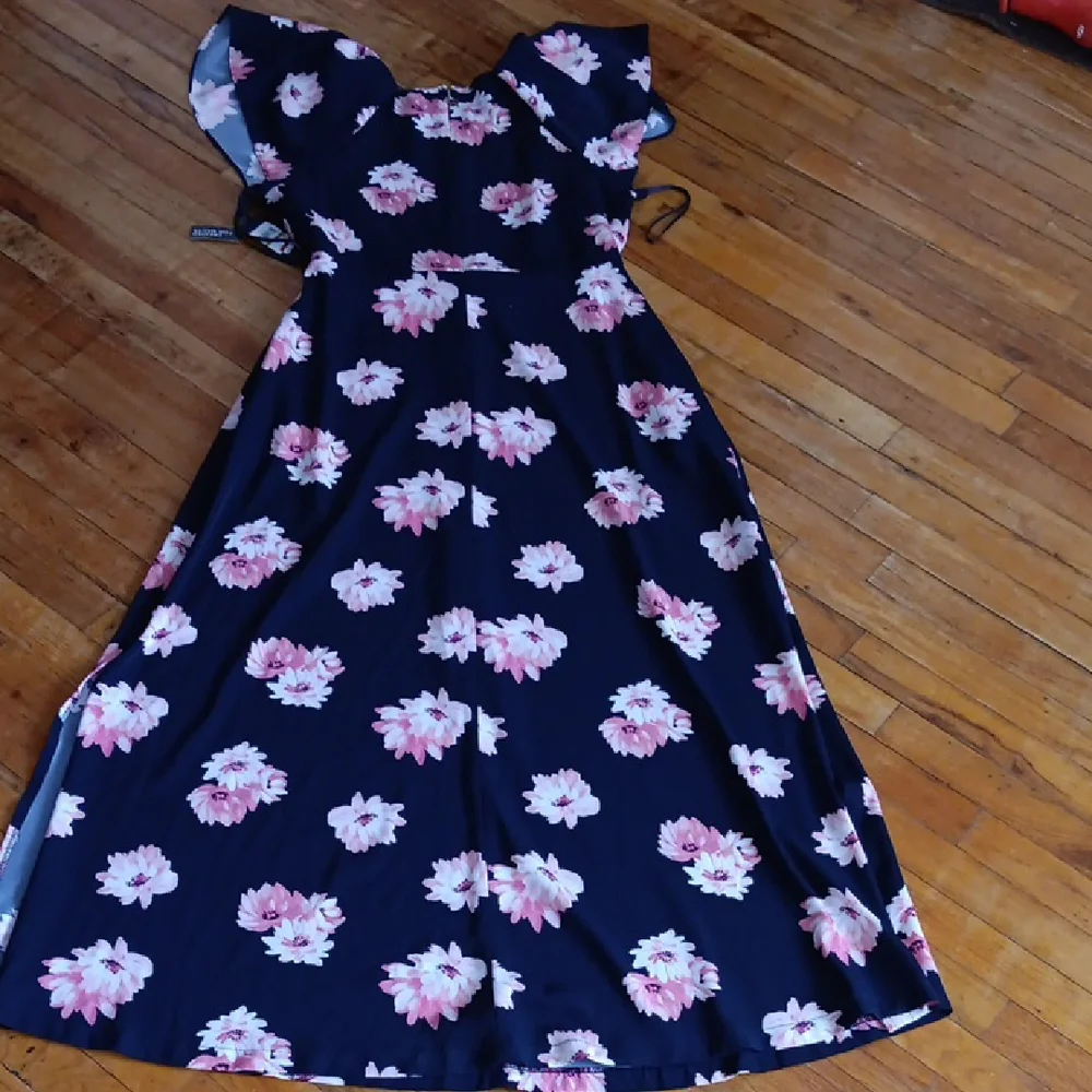 Tommy Hilfiger Navy Dress with Pink Accents 14 NWT - Picture 8 of 9